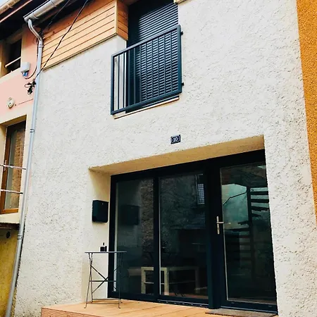 Gite De La Fontaine Apartmán La Cote-Saint-Andre
